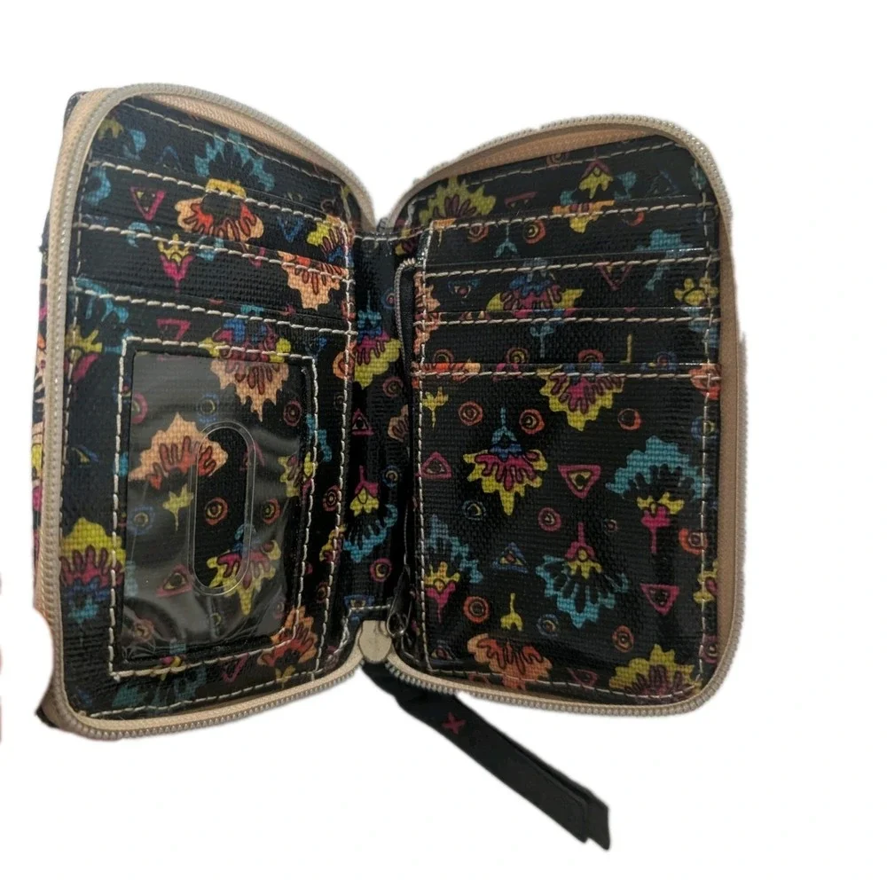 Sakroots Artist Circle Smartphone Crossbody Wallet Multicolor Black Wristlet